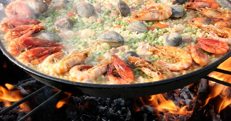 Paella royale, paella valenciana : ce qui change vraiment
